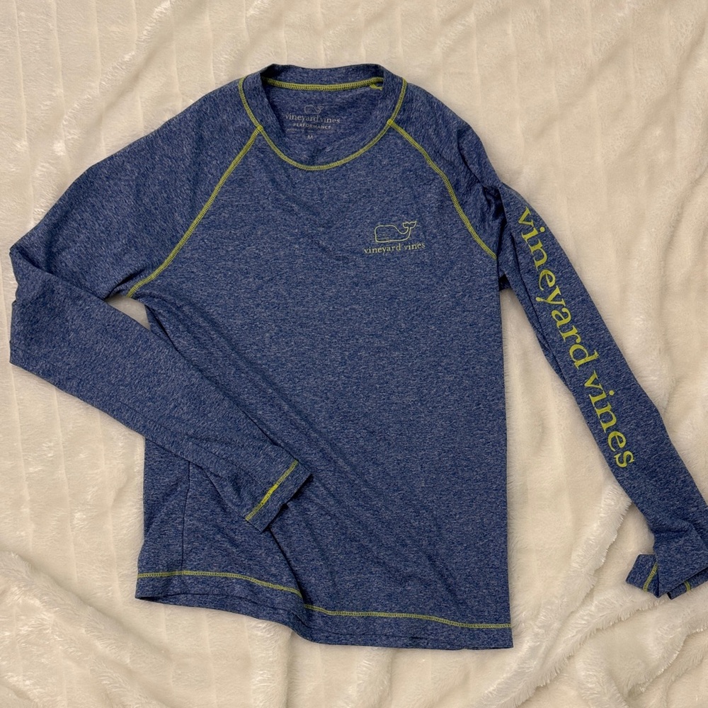 Boys size medium Vineyard Vines Heathered Blue Shirt with Green Trim